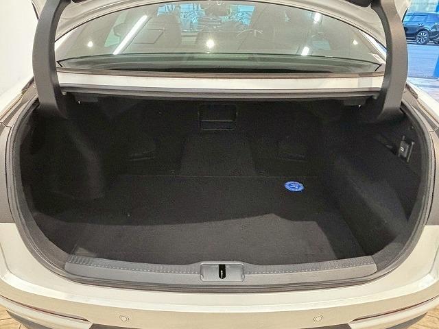 クラウンクロスオーバー G “Advanced・Leather Package” 純正ナビ パノラミックビューモニター デジタルインナーミラー ヘッドアップディスプレイ ブラインドスポットモニター シートメモリー パワーシート シートヒーター シートクーラー レーダークルーズ(57枚目)