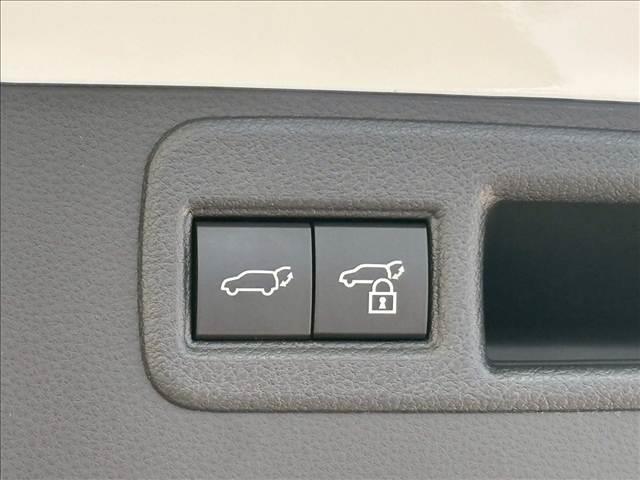 ハリアー Ｇ　デジタルインナーミラー　電動リアゲート　ブラインドスポットモニター　レーダークルーズコントロール　ＥＴＣ　パワーシート　プッシュスタート　アイドリングストップ　ＡＷ　キーフリー　パワーウインドウ　禁煙（7枚目）