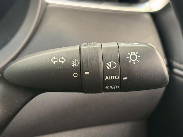 ハリアー Ｇ　デジタルインナーミラー　電動リアゲート　ブラインドスポットモニター　レーダークルーズコントロール　ＥＴＣ　パワーシート　プッシュスタート　アイドリングストップ　ＡＷ　キーフリー　パワーウインドウ　禁煙（49枚目）