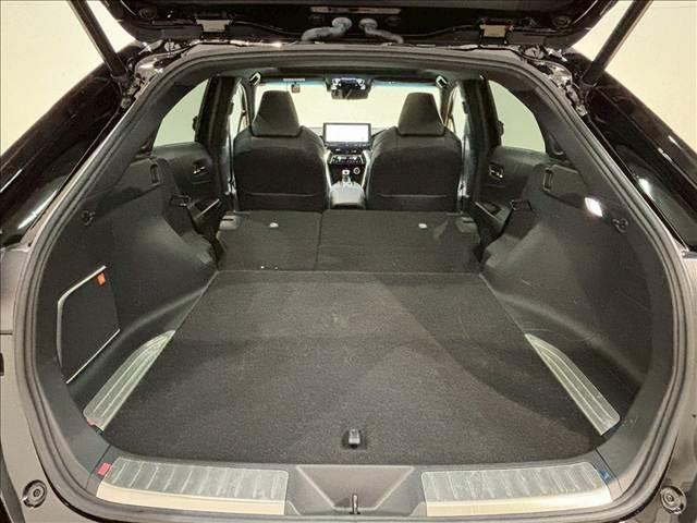 ハリアー Ｚ　“Ｌｅａｔｈｅｒ　Ｐａｃｋａｇｅ”　パノラマルーフ　デジタルインナーミラー　アラウンドビューモニター　電動リアゲート　ブラインドスポットモニター　レーダークルーズコントロール　　シートクーラー　ハンドルヒーター　ヘッドアップディスプレイ（11枚目）