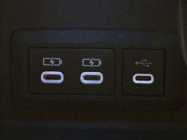 ハリアー Ｚ　“Ｌｅａｔｈｅｒ　Ｐａｃｋａｇｅ”　パノラマルーフ　デジタルインナーミラー　アラウンドビューモニター　電動リアゲート　ブラインドスポットモニター　レーダークルーズコントロール　　シートクーラー　ハンドルヒーター　ヘッドアップディスプレイ（30枚目）