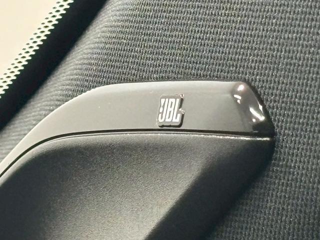 ハリアー Ｚ　“Ｌｅａｔｈｅｒ　Ｐａｃｋａｇｅ”　パノラマルーフ　デジタルインナーミラー　アラウンドビューモニター　電動リアゲート　ブラインドスポットモニター　レーダークルーズコントロール　　シートクーラー　ハンドルヒーター　ヘッドアップディスプレイ（43枚目）