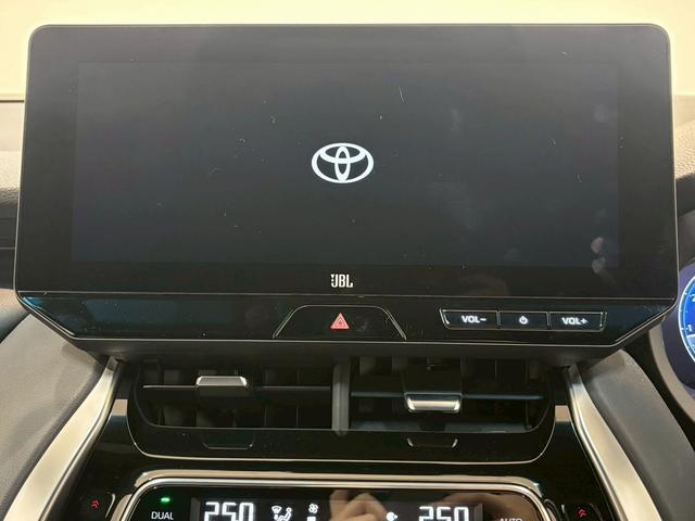 ハリアー Ｚ　“Ｌｅａｔｈｅｒ　Ｐａｃｋａｇｅ”　パノラマルーフ　デジタルインナーミラー　アラウンドビューモニター　電動リアゲート　ブラインドスポットモニター　レーダークルーズコントロール　　シートクーラー　ハンドルヒーター　ヘッドアップディスプレイ（44枚目）