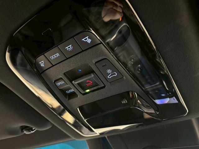 ハリアー Ｚ　“Ｌｅａｔｈｅｒ　Ｐａｃｋａｇｅ”　パノラマルーフ　デジタルインナーミラー　アラウンドビューモニター　電動リアゲート　ブラインドスポットモニター　レーダークルーズコントロール　　シートクーラー　ハンドルヒーター　ヘッドアップディスプレイ（46枚目）