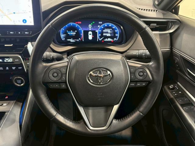 ハリアー Ｚ　“Ｌｅａｔｈｅｒ　Ｐａｃｋａｇｅ”　パノラマルーフ　デジタルインナーミラー　アラウンドビューモニター　電動リアゲート　ブラインドスポットモニター　レーダークルーズコントロール　　シートクーラー　ハンドルヒーター　ヘッドアップディスプレイ（58枚目）