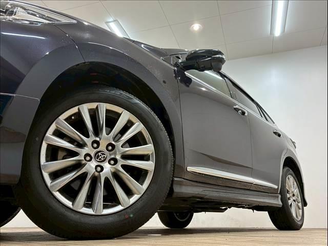 ハリアー ＰＲＥＭＩＵＭ　モデリスタエアロ　サンルーフ　アルパインＢＩＧＸ１０インチナビ　バックカメラ　レーダークルーズコントロール　電動リアゲート　パワーシート　車線逸脱防止　衝突軽減ブレーキ（18枚目）