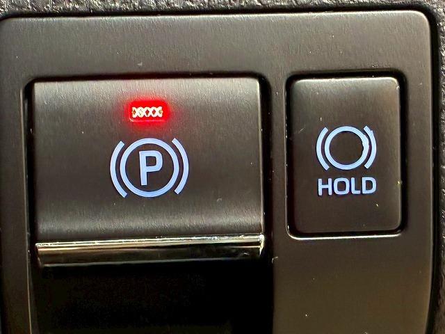 ハリアー ＰＲＥＭＩＵＭ　モデリスタエアロ　サンルーフ　アルパインＢＩＧＸ１０インチナビ　バックカメラ　レーダークルーズコントロール　電動リアゲート　パワーシート　車線逸脱防止　衝突軽減ブレーキ（22枚目）