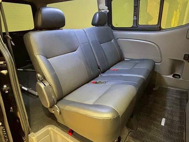 NV350キャラバンバン ライダープレミアムGXターボプロスタイルパッケージ 純正ナビ パノラミックビューモニター 衝突軽減ブレーキ リアクーラー リアヒーター スマートキー プッシュスタート ETC 純正15インチアルミ フルセグテレビ Bluetooth接続可(10枚目)