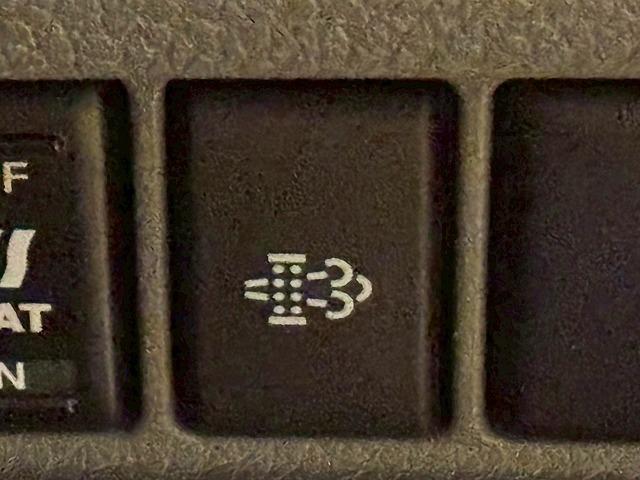 NV350キャラバンバン ライダープレミアムGXターボプロスタイルパッケージ 純正ナビ パノラミックビューモニター 衝突軽減ブレーキ リアクーラー リアヒーター スマートキー プッシュスタート ETC 純正15インチアルミ フルセグテレビ Bluetooth接続可(23枚目)