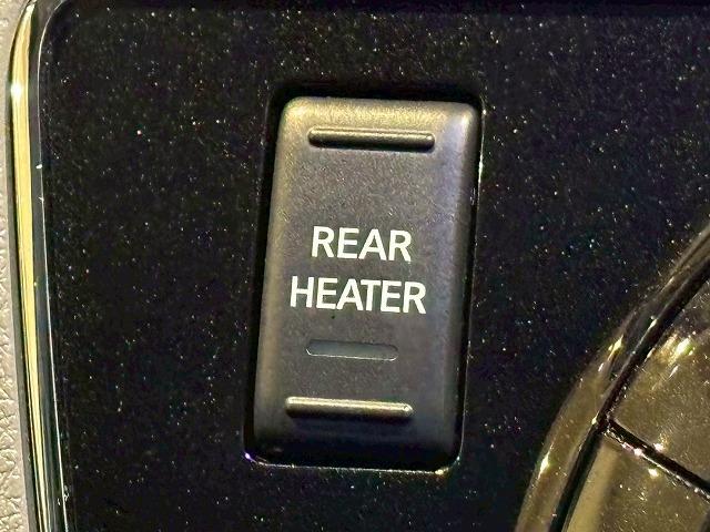 NV350キャラバンバン ライダープレミアムGXターボプロスタイルパッケージ 純正ナビ パノラミックビューモニター 衝突軽減ブレーキ リアクーラー リアヒーター スマートキー プッシュスタート ETC 純正15インチアルミ フルセグテレビ Bluetooth接続可(28枚目)