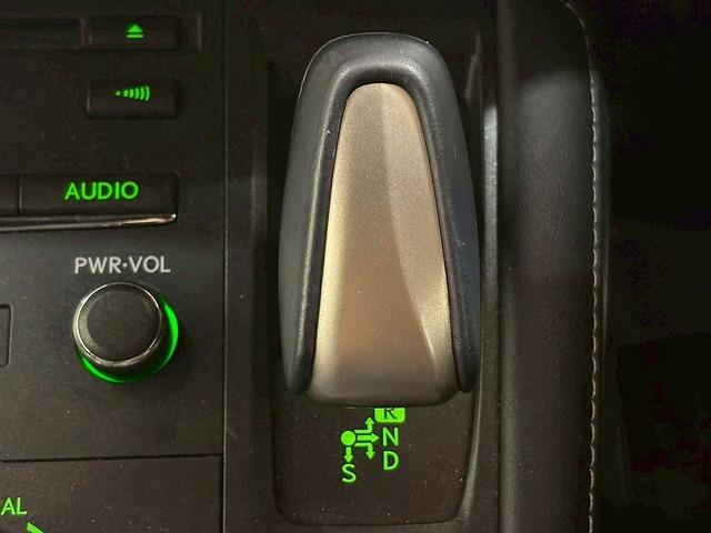 ＣＴ ＣＴ２００ｈ　Ｆ　ＳＰＯＲＴ　純正ナビ　バックカメラ　レーダークルーズコントロール　シートメモリー　パワーシート　シートヒーター　ステアリングヒーター　クリアランスソナー　オートハイビーム　運転席エアバッグ　サイドエアバッグ　ＳＤ（31枚目）