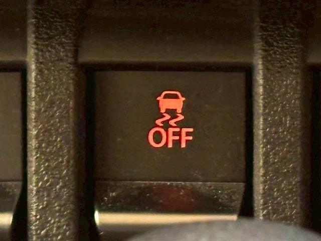 ジムニー ＸＣ　７インチナビ　フルセグテレビ　Ｂｌｕｅｔｏｏｔｈ接続可　クルーズコントロール　シートヒーター　衝突軽減ブレーキ　車線逸脱防止　スマートキー　プッシュスタート　ＥＴＣ　フルタイム４ＷＤ　禁煙　ＤＶＤ視聴（28枚目）