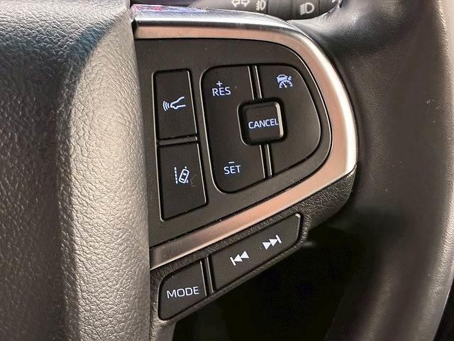 グランエース Ｐｒｅｍｉｕｍ　純正ナビ　パノラミックビューモニター　デジタルインナーミラー　両側電動スライドドア　レーダークルーズコントロール　車線逸脱防止　衝突軽減ブレーキ　シートヒーター　ブラインドスポットモニター（7枚目）