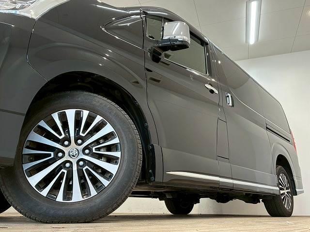 グランエース Ｐｒｅｍｉｕｍ　純正ナビ　パノラミックビューモニター　デジタルインナーミラー　両側電動スライドドア　レーダークルーズコントロール　車線逸脱防止　衝突軽減ブレーキ　シートヒーター　ブラインドスポットモニター（18枚目）