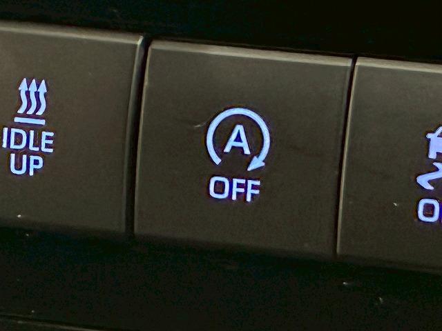 グランエース Ｐｒｅｍｉｕｍ　純正ナビ　パノラミックビューモニター　デジタルインナーミラー　両側電動スライドドア　レーダークルーズコントロール　車線逸脱防止　衝突軽減ブレーキ　シートヒーター　ブラインドスポットモニター（62枚目）