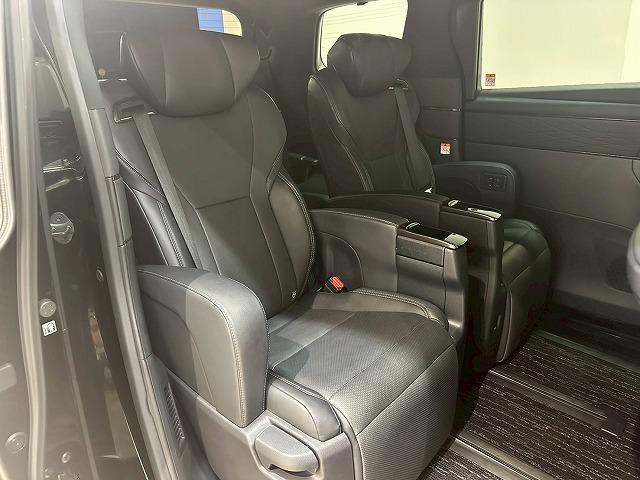 アルファード Z モデリスタエアロ 純正ナビ パノラミックビューモニター シートメモリー パワーシート レーダークルーズコントロール 電動リアゲート 両側電動スライドドア シートヒーター シートクーラー(39枚目)