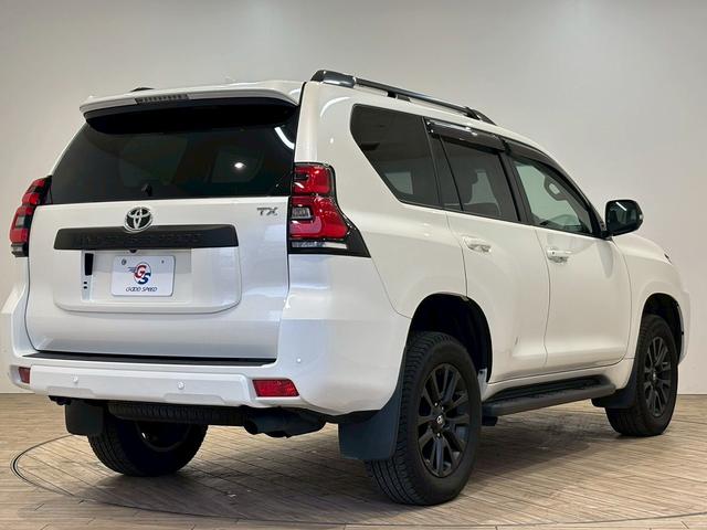 ランドクルーザープラド ＴＸ“Ｌパッケージ・Ｍａｔｔ　Ｂｌａｃｋ　Ｅｄｉｔｉｏｎ”　サンルーフ　純正９インチナビ　パノラミックビューモニター　ブラックルーフレール　純正ウッド調コンビステアリング　シートヒーター　パワーシート　レーダークルーズコントロール　ブラインドスポットモニター（72枚目）