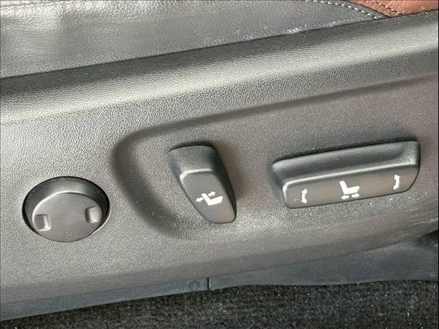 ランドクルーザープラド ＴＸ　“Ｌパッケージ・Ｇ－ＦＲＯＮＴＩＥＲ”　サンルーフ　ブラウンレザーシート　アルパインナビ　バックカメラ　パワーシート　クルーズコントロール　シートヒーター　ＥＴＣ（6枚目）