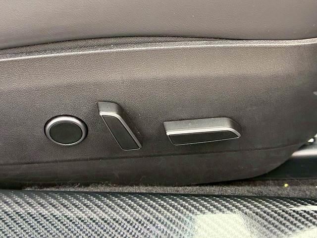 モデル３ ロングレンジ　ＡＷＤ　ガラスルーフ　オートパイロット　純正ナビ　バックカメラ　サイドカメラ　電動リアゲート　パワーシート　シートヒーター　ステアリングヒーター　ＥＴＣ　ブラックレザーシート（7枚目）