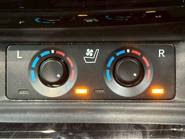 アルファード Ｓ“Ｃ　パッケージ”　サンルーフ　純正ナビ　バックカメラ　シートヒーター　シートクーラー　パワーシート　シートメモリー　電動リアゲート　オートハイビーム　ステアリングヒーター（28枚目）