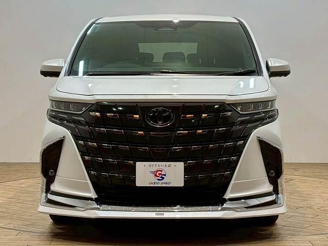 アルファード Ｚ　モデリスタエアロ　ユニバーサルステップ　１３．２型有機ＥＬ後席ディスプレイ　ツインムーンルーフ　ヘッドアップディスプレイ　ブラインドスポットモニター　パノラミックビューモニター　電動リアゲート（12枚目）