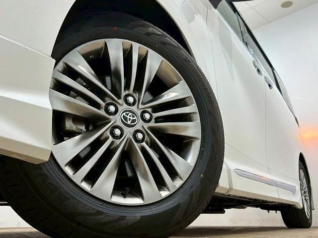 アルファード Ｚ　モデリスタエアロ　ユニバーサルステップ　１３．２型有機ＥＬ後席ディスプレイ　ツインムーンルーフ　ヘッドアップディスプレイ　ブラインドスポットモニター　パノラミックビューモニター　電動リアゲート（19枚目）