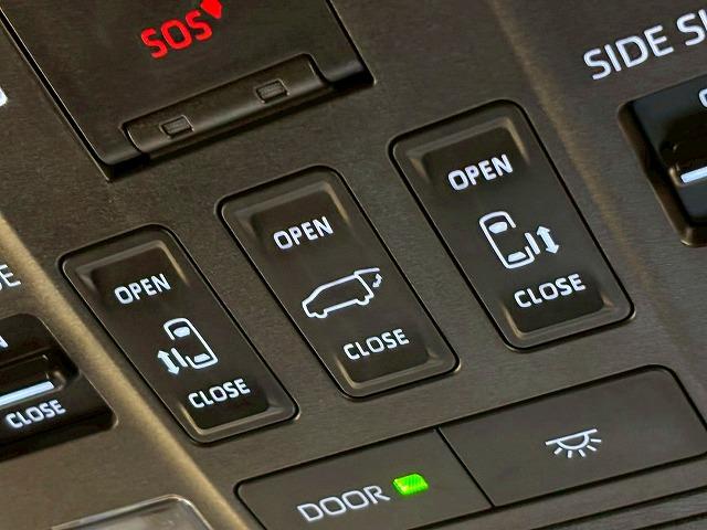 アルファード Ｚ　モデリスタエアロ　ユニバーサルステップ　１３．２型有機ＥＬ後席ディスプレイ　ツインムーンルーフ　ヘッドアップディスプレイ　ブラインドスポットモニター　パノラミックビューモニター　電動リアゲート（34枚目）