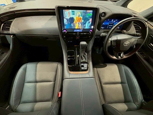 アルファード Ｚ　モデリスタエアロ　ユニバーサルステップ　１３．２型有機ＥＬ後席ディスプレイ　ツインムーンルーフ　ヘッドアップディスプレイ　ブラインドスポットモニター　パノラミックビューモニター　電動リアゲート（39枚目）