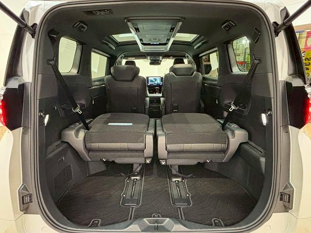 アルファード Ｚ　モデリスタエアロ　ユニバーサルステップ　１３．２型有機ＥＬ後席ディスプレイ　ツインムーンルーフ　ヘッドアップディスプレイ　ブラインドスポットモニター　パノラミックビューモニター　電動リアゲート（71枚目）