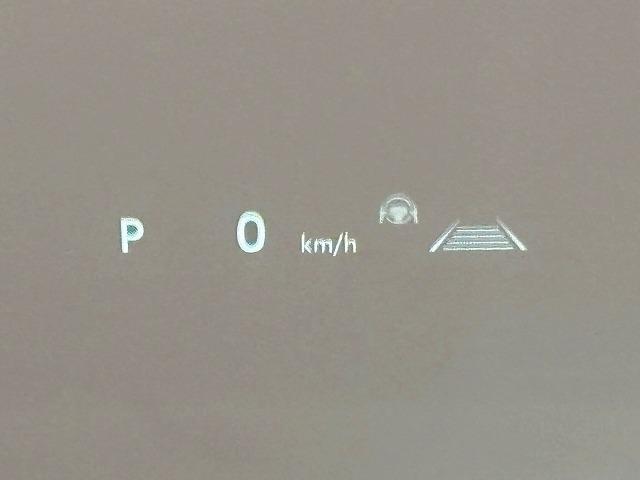 ヴェルファイアハイブリッド Ｚ　Ｐｒｅｍｉｅｒ　ブラウンレザーシート　ツインムーンルーフ　デジタルインナーミラー　パノラミックビューモニター　ヘッドアップディスプレイ　ブラインドスポットモニター　電動リアゲート　両側電動スライドドア　シートヒーター（39枚目）