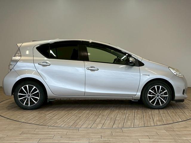 アクア Ｇ　シートヒーター　純正ナビ　バックカメラ　フルセグテレビ　Ｂｌｕｅｔｏｏｔｈ接続可　ＣＤ／ＤＶＤ接続可　ＥＴＣ　オートエアコン　オートライト　スマートキー　プッシュスタート　運転席エアバック　地デジ対応（68枚目）