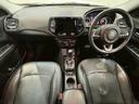ジープ・コンパス リミテッド　純正ナビ　バックカメラ　ＡｐｐｌｅＣａｒＰｌａｙ　レーダークルーズコントロール　ブラインドスポットモニター　シートメモリー　パーキングアシスト　シートヒーター　パーキングアシスト　クリアランスソナー（2枚目）