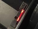 【ETC車載器】を装備しておりますので、ご納車直後からの遠距離ドライブも可能です。土日の利用料金の割引や、朝夕の通行料金を割引料金で高速道路をお楽しみいただけます。
