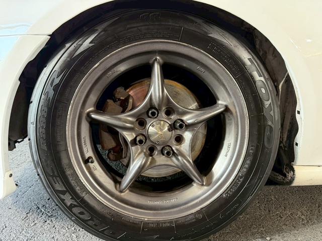 シビック ＳｉＲＩＩ　無限ホイール　ロールゲージ　エキマニ　ＦＲＰボンネット　ＮＲＧ　ＭＯＭＯ　ＴＡＫＡＴＡ　レカロ　クイックシフト　アルミラジエーター　エアコン　パワステ（18枚目）