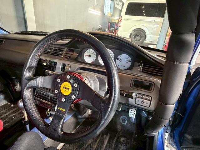 シビック ＳｉＲＩＩ　無限ホイール　ロールゲージ　エキマニ　ＦＲＰボンネット　ＮＲＧ　ＭＯＭＯ　ＴＡＫＡＴＡ　レカロ　クイックシフト　アルミラジエーター　エアコン　パワステ（27枚目）