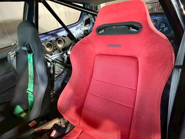 シビック ＳｉＲＩＩ　無限ホイール　ロールゲージ　エキマニ　ＦＲＰボンネット　ＮＲＧ　ＭＯＭＯ　ＴＡＫＡＴＡ　レカロ　クイックシフト　アルミラジエーター　エアコン　パワステ（30枚目）