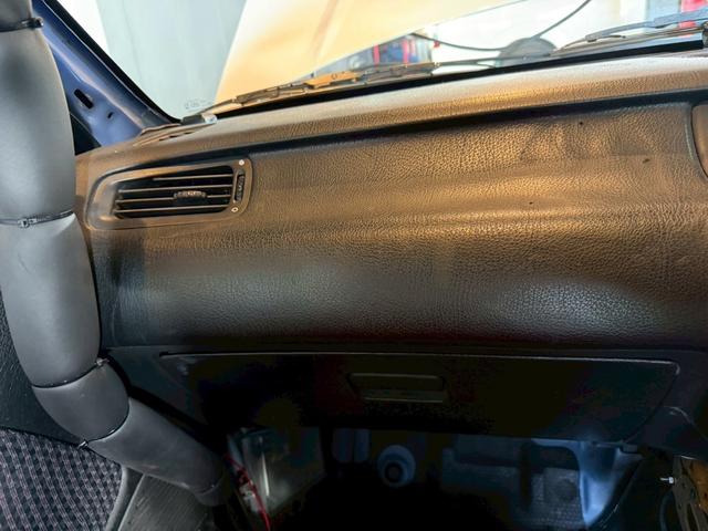 シビック ＳｉＲＩＩ　無限ホイール　ロールゲージ　エキマニ　ＦＲＰボンネット　ＮＲＧ　ＭＯＭＯ　ＴＡＫＡＴＡ　レカロ　クイックシフト　アルミラジエーター　エアコン　パワステ（37枚目）