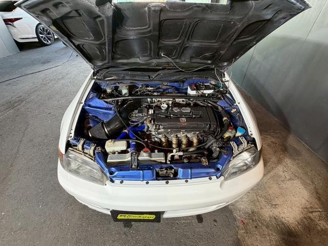 シビック ＳｉＲＩＩ　無限ホイール　ロールゲージ　エキマニ　ＦＲＰボンネット　ＮＲＧ　ＭＯＭＯ　ＴＡＫＡＴＡ　レカロ　クイックシフト　アルミラジエーター　エアコン　パワステ（39枚目）
