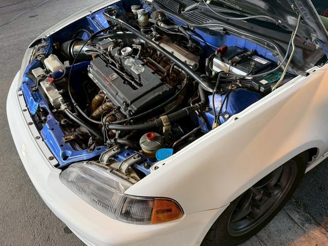 シビック ＳｉＲＩＩ　無限ホイール　ロールゲージ　エキマニ　ＦＲＰボンネット　ＮＲＧ　ＭＯＭＯ　ＴＡＫＡＴＡ　レカロ　クイックシフト　アルミラジエーター　エアコン　パワステ（44枚目）