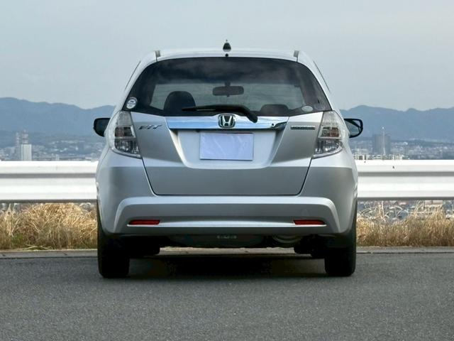 フィットハイブリッド スマートセレクション ディーラー下取り車/HDDインターナビ/バックモニター/地デジ/キセノンライト/ウィンカーミラー/スマートキー/オートエアコン(5枚目)