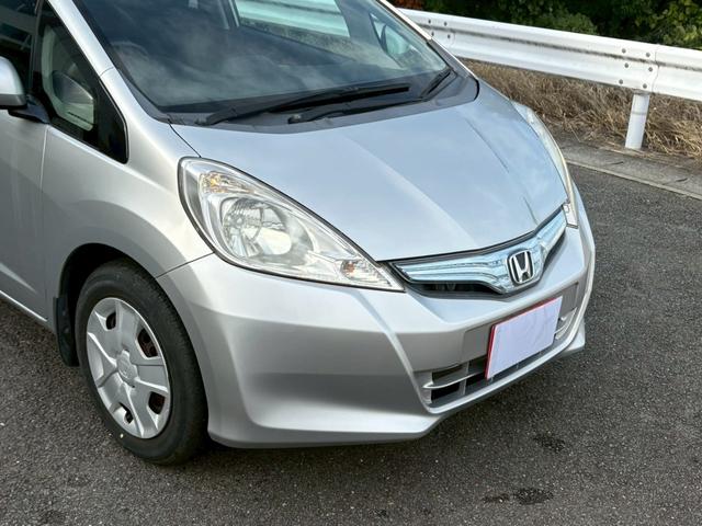 フィットハイブリッド スマートセレクション ディーラー下取り車/HDDインターナビ/バックモニター/地デジ/キセノンライト/ウィンカーミラー/スマートキー/オートエアコン(7枚目)