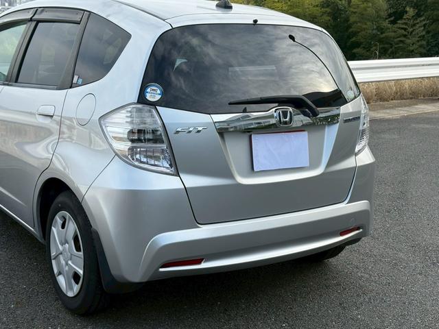 フィットハイブリッド スマートセレクション ディーラー下取り車/HDDインターナビ/バックモニター/地デジ/キセノンライト/ウィンカーミラー/スマートキー/オートエアコン(9枚目)