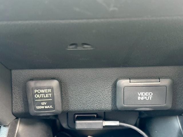 フィットハイブリッド スマートセレクション ディーラー下取り車/HDDインターナビ/バックモニター/地デジ/キセノンライト/ウィンカーミラー/スマートキー/オートエアコン(26枚目)