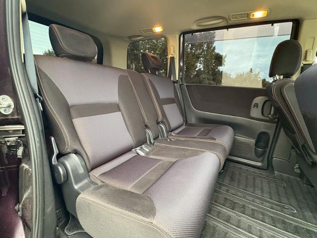 セレナ ハイウェイスター　両側自動ドア／純正ナビ／バックモニター／キセノンライト／フォグランプ／ＥＴＣ／ウィンカーミラー／インテリキー／オートエアコン（9枚目）