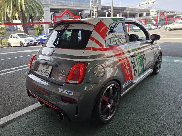 アバルト５９５ コンペティツィオーネ　ＴＲＩＡＬデモカー、レカロＲＳ－Ｇ、ＨＫＳＶｉｉｔｓ左右Ｓ出しマフラー、ＶｉｉｔｓＲ車高調、ＯＳスーパーロックＬＳＤ、ＴＥ３７ＳＡＧＡＳＬ１７ＡＷ＆ＴＯＹＯ　Ｒ８８８、ＥＣＵ書き換え＆パワーエディター（8枚目）