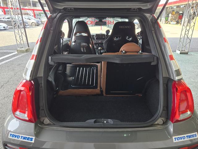 アバルト５９５ コンペティツィオーネ　ＴＲＩＡＬデモカー、レカロＲＳ－Ｇ、ＨＫＳＶｉｉｔｓ左右Ｓ出しマフラー、ＶｉｉｔｓＲ車高調、ＯＳスーパーロックＬＳＤ、ＴＥ３７ＳＡＧＡＳＬ１７ＡＷ＆ＴＯＹＯ　Ｒ８８８、ＥＣＵ書き換え＆パワーエディター（18枚目）