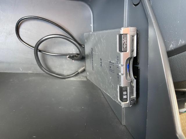 タント Ｌ　禁煙・ＥＴＣ付・ナビ付・車検整備２年付き・キーレス（アンサーバック付き）・集中ドアロック・純正ドアバイザー・プライバシーガラス（6枚目）