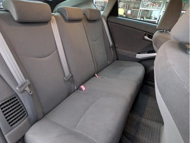 プリウス L Pスタート/ワンオーナー/社外ナビ/Bluetooth/ワンセグTV/ステリモ(11枚目)