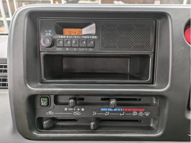ハイゼットカーゴ ＤＸ　修復歴なし／走行３．２万キロ／社外アルミホイール／両側スライド／ヘッドライトレベライザー／パワステ／エアコン（16枚目）