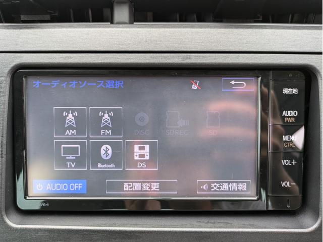 プリウス Ｓ　Ｐスタート／スマートキー／ＥＴＣ／純正ＳＤナビ／Ｂｌｕｅｔｏｏｔｈ／フルセグＴＶ／空気清浄機／ステアリングリモコン／フォグライト／オートライト／純正アルミ（15枚目）